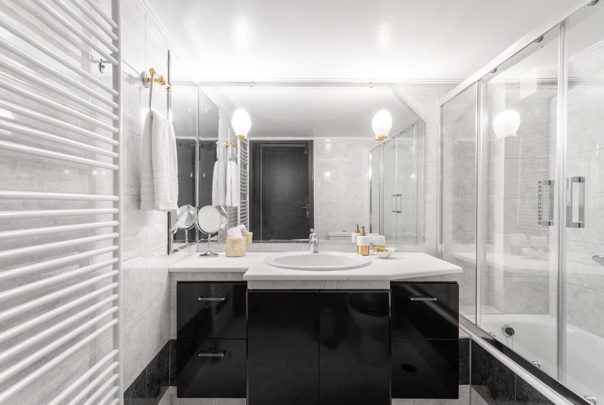 Fresh Detailed Stylish Apartment At Acropolis Афіни Екстер'єр фото